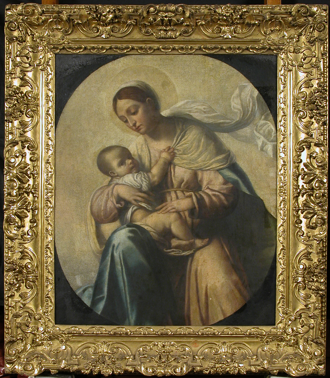 Madonna con Bambino (dipinto, opera isolata) di Buonvicino Alessandro detto il Moretto da Brescia (secondo quarto sec. XVI)