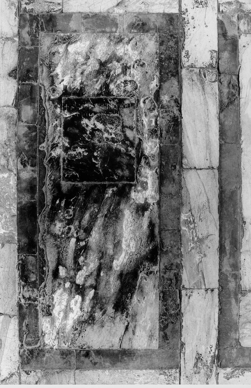 Giovanni Periccioli (lastra tombale) - bottega pisana (sec. XIV)