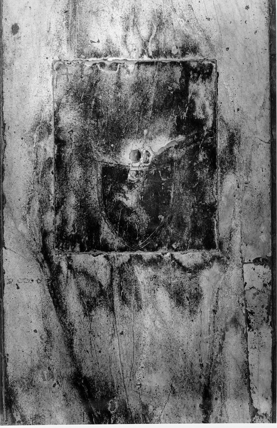 lastra tombale - bottega pisana (sec. XIV)