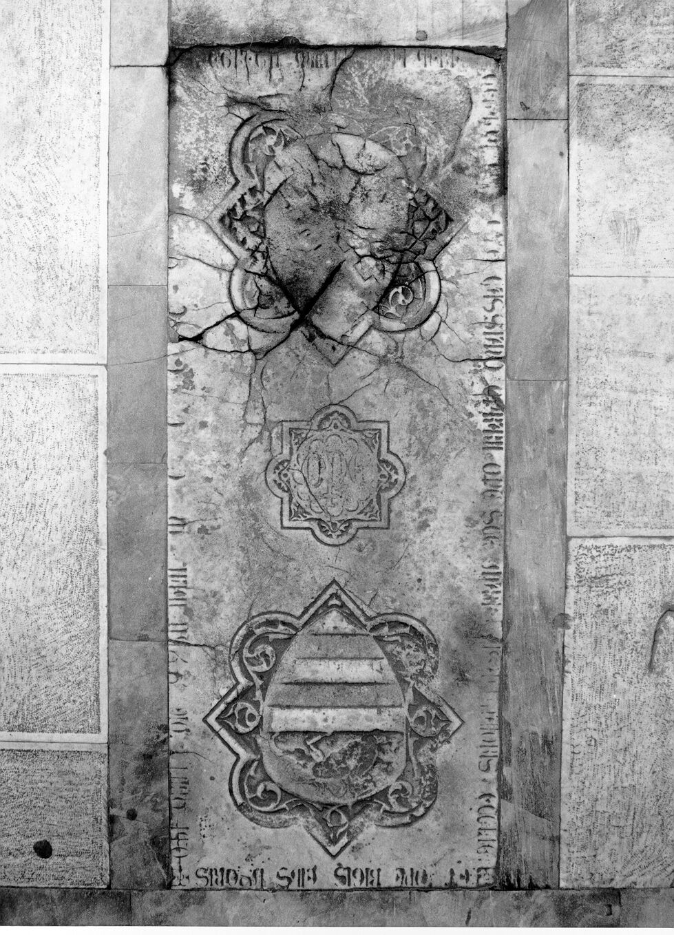 Mariano, Operaio del Duomo, e di Gerardo Sancasciani (lastra tombale) - bottega pisana (sec. XV)