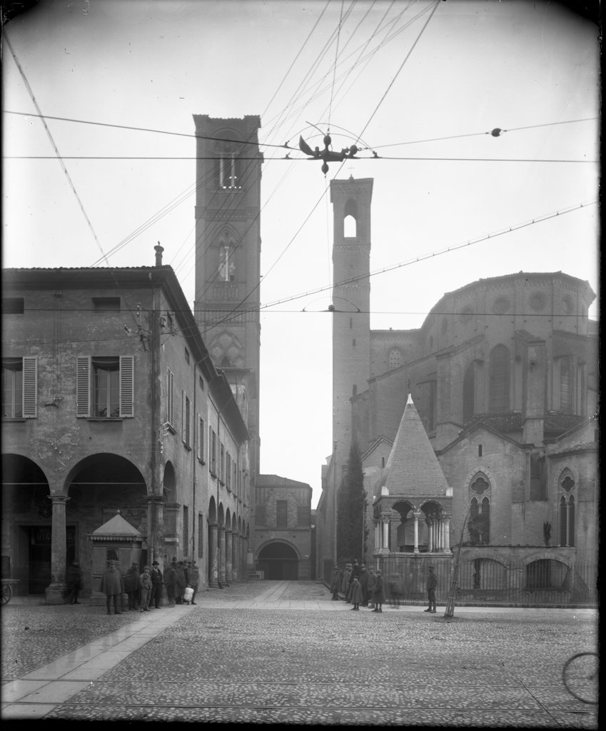 Bologna - Chiese - Piazze (negativo) di Castelli Giovanni (XX)