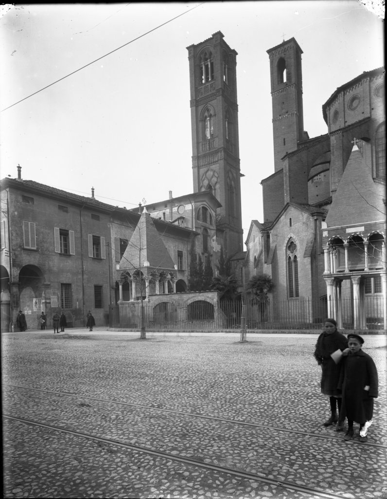 Bologna - Chiese - Piazze (negativo) di Castelli Giovanni (XX)