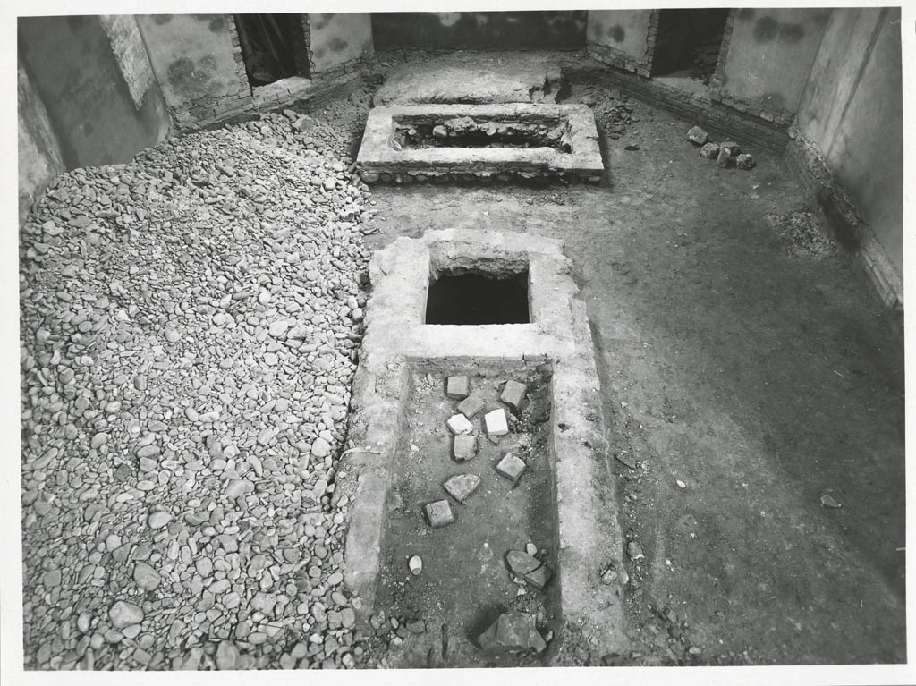 Bologna - Architetture - Chiese - Restauri (positivo) di anonimo (XX)