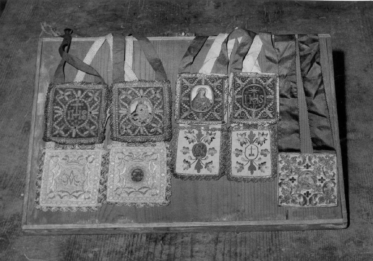 scapolare, serie - manifattura modenese (metà sec. XVIII)