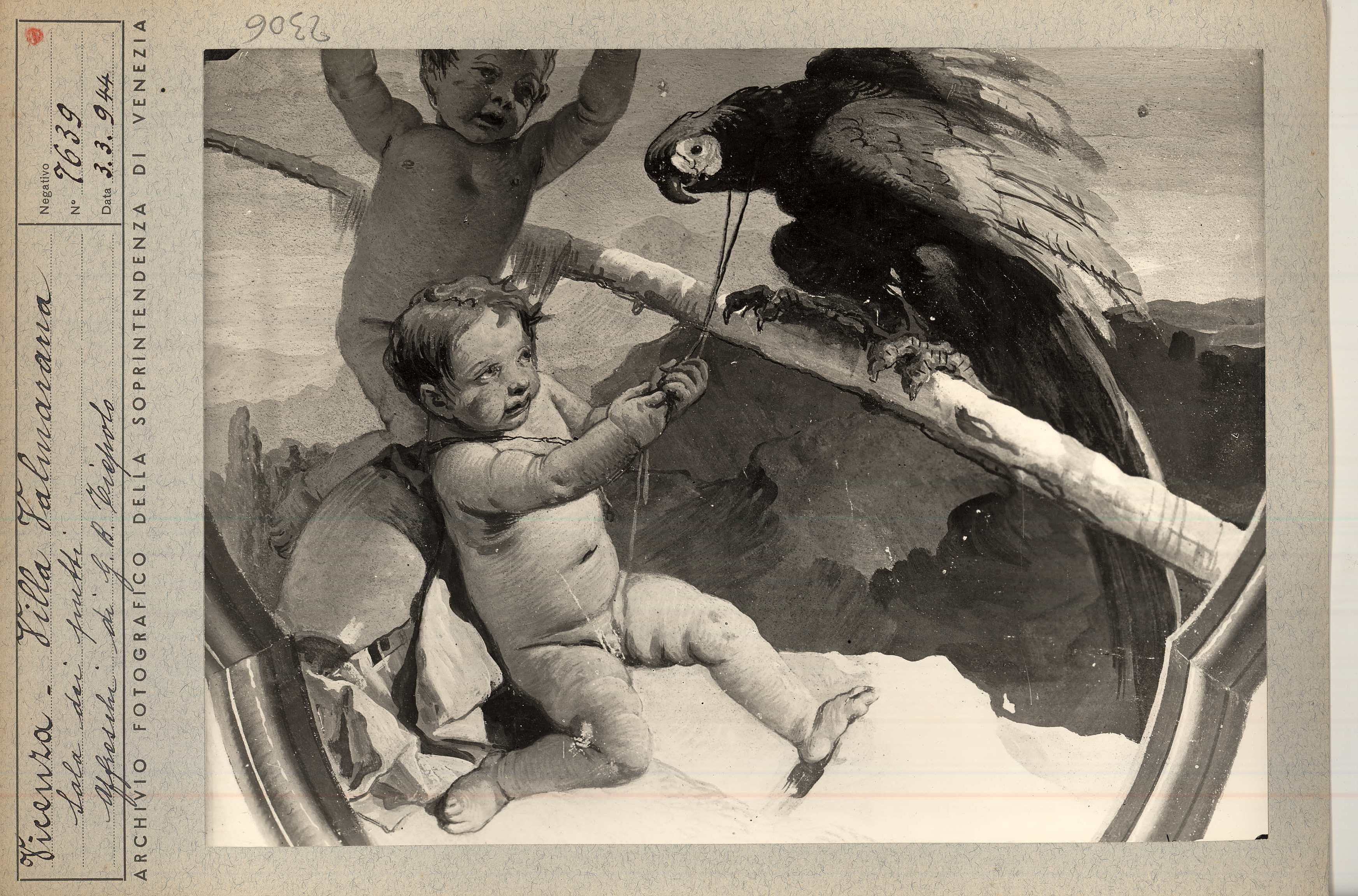 Vicenza. Villa Valmarana ai Nani. Foresteria. Stanza dei putti. Un medaglione (particolare) (positivo) di Soprintendenza ai Monumenti (metà XX)