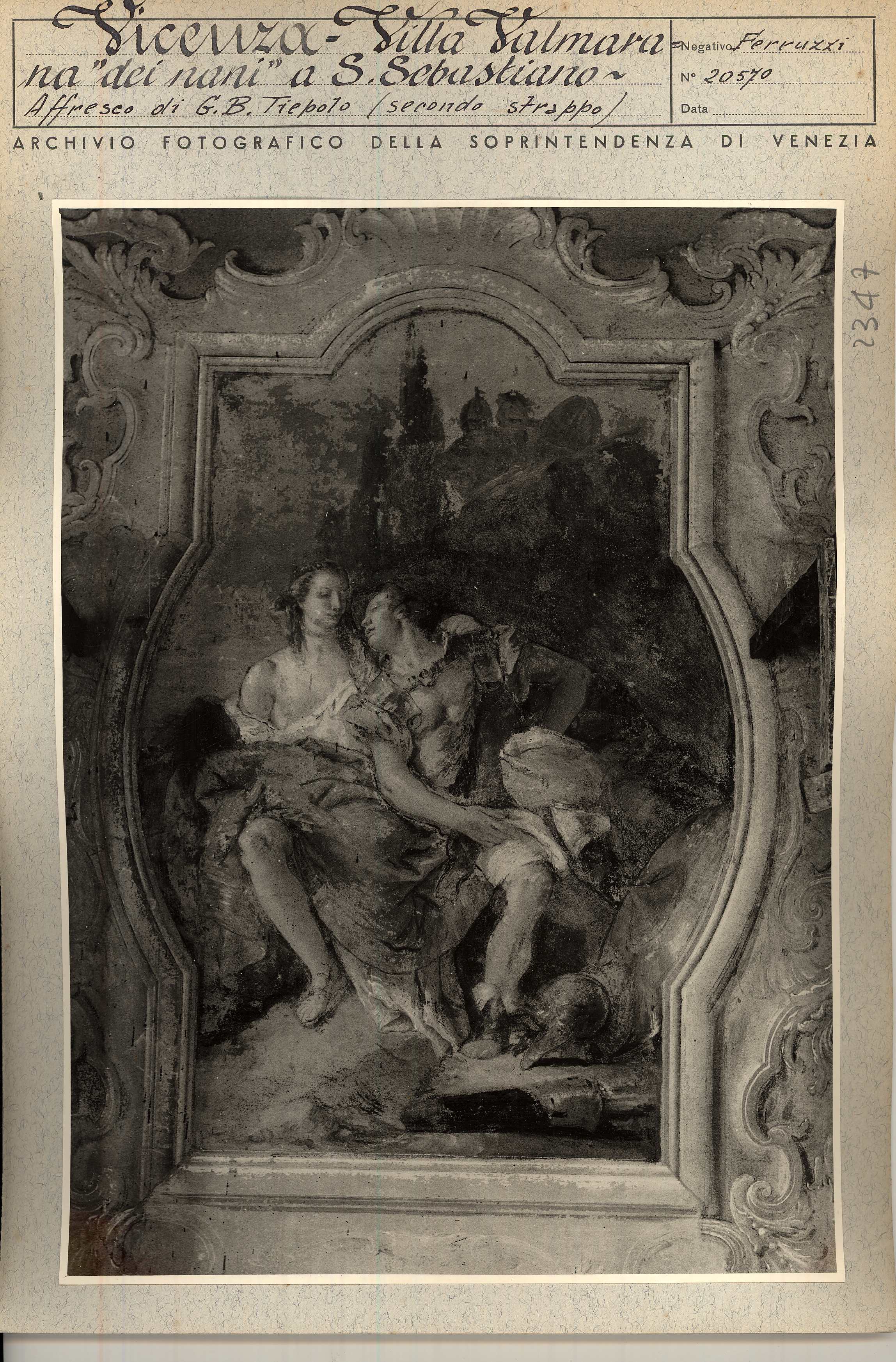 Vicenza. Villa Valmarana ai Nani. Prima stanza a sinistra. Episodi della Gerusalemme liberata. Gli amori di Rinaldo e Armida (positivo) di Soprintendenza ai Monumenti (metà XX)