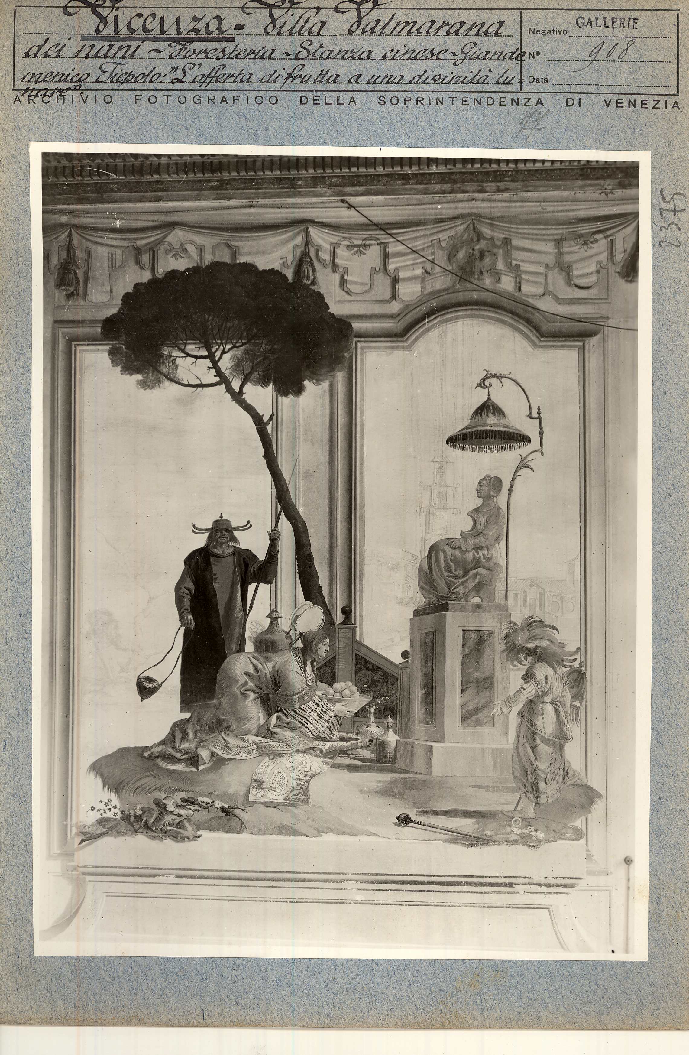 Vicenza. Villa Valmarana ai Nani. Foresteria. Stanza cinese. Il principe di fronte all'indovino (positivo) di Soprintendenza ai Monumenti (metà XX)