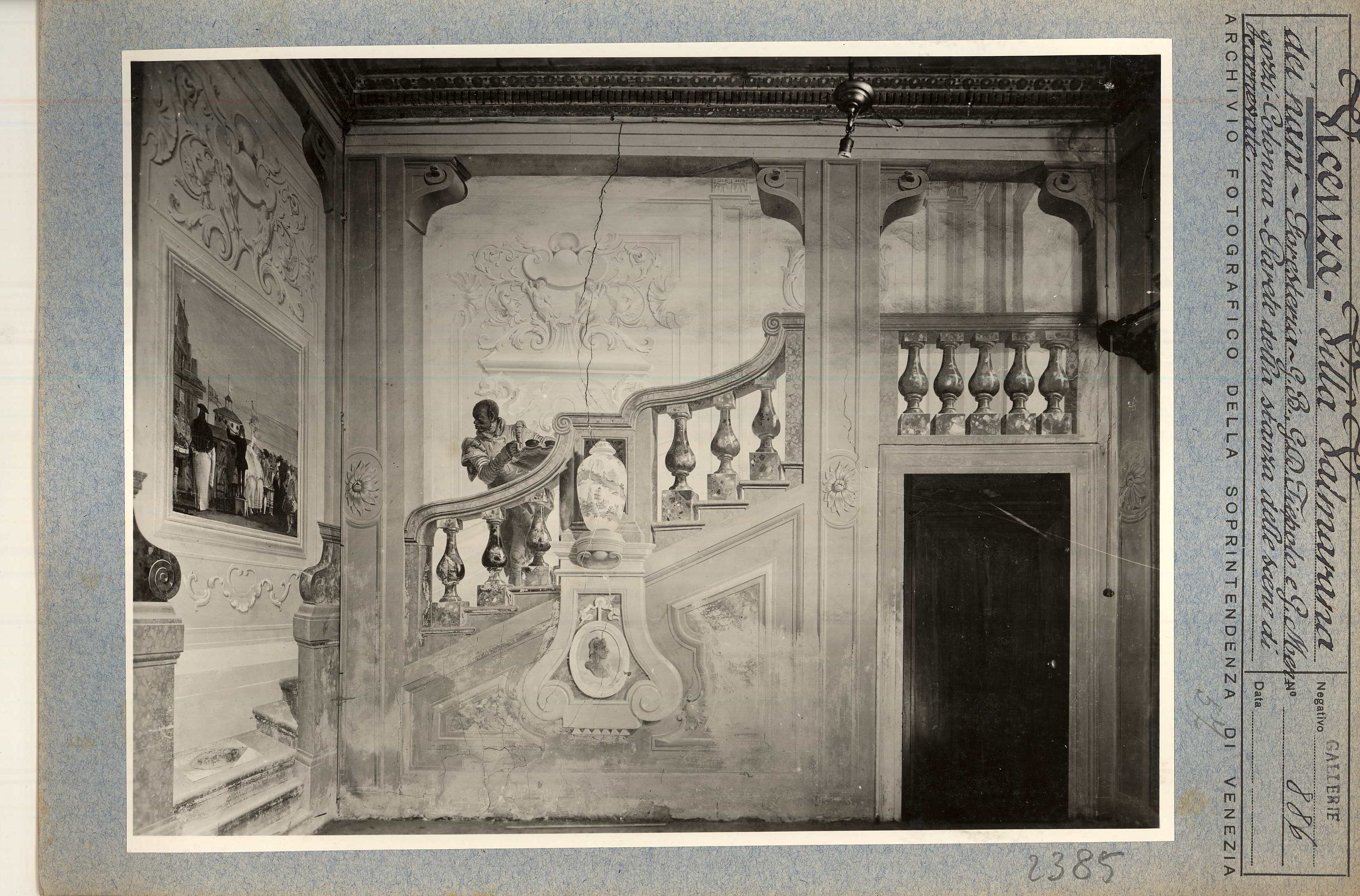 Vicenza. Villa Valmarana ai Nani. Foresteria. Stanza delle Scene carnevalesche. Particolare (positivo) di Soprintendenza ai Monumenti (metà XX)
