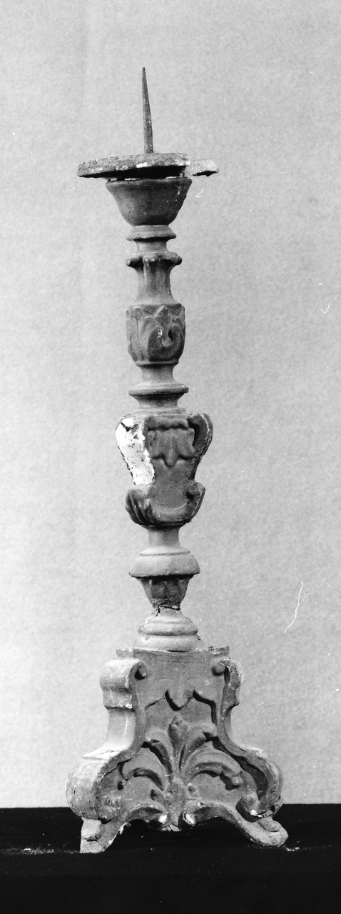 candeliere d'altare, serie - bottega mantovana (metà sec. XVIII)