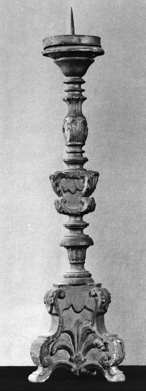 candeliere d'altare, serie - bottega mantovana (metà sec. XVIII)