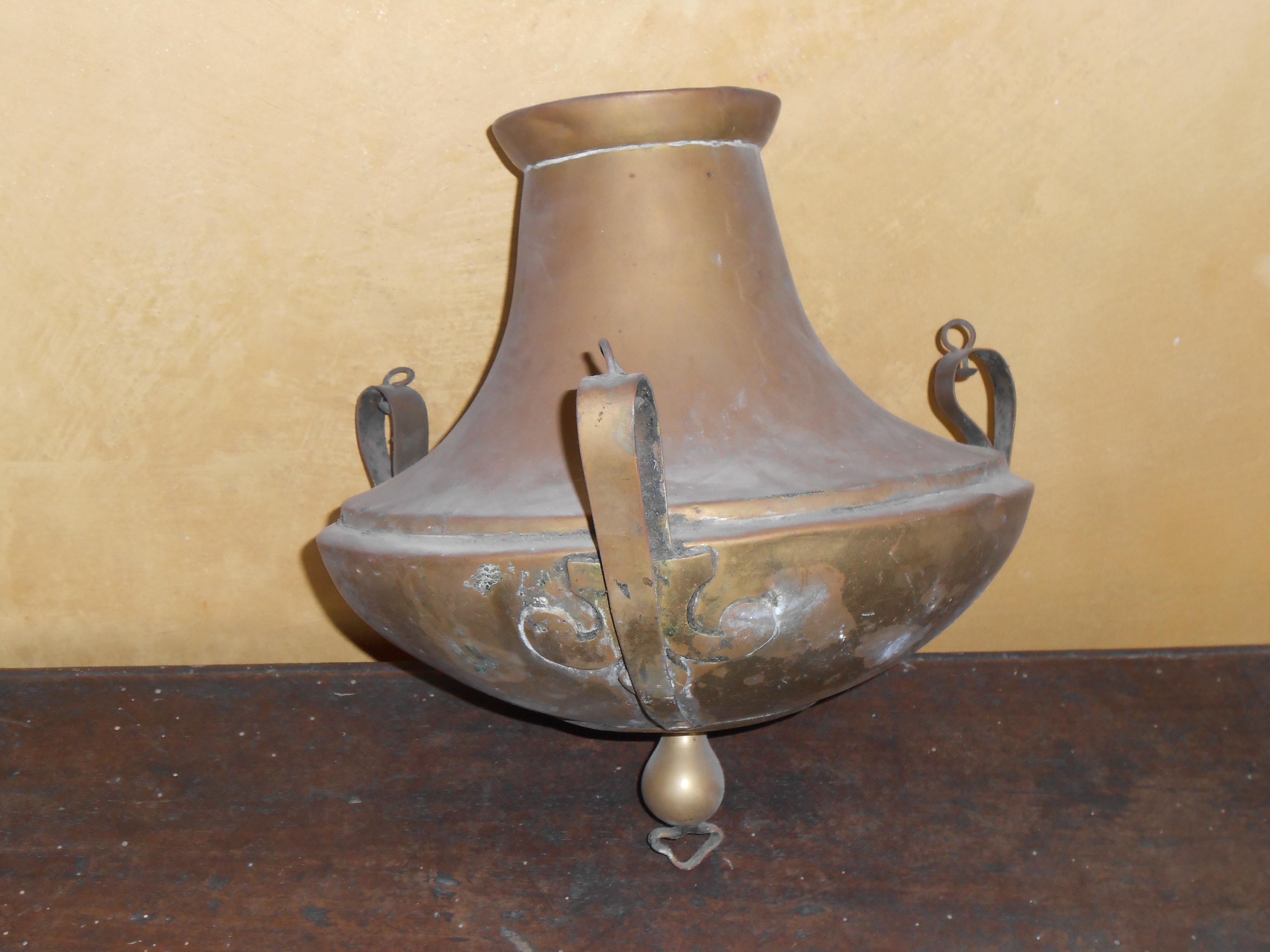 lampada pensile, opera isolata - bottega mantovana (sec. XX)