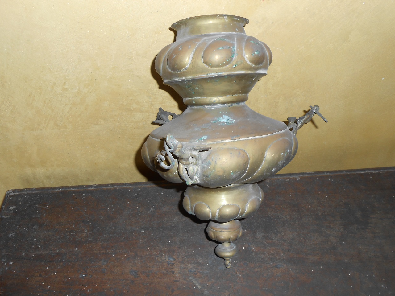 lampada pensile, opera isolata - bottega mantovana (sec. XX)