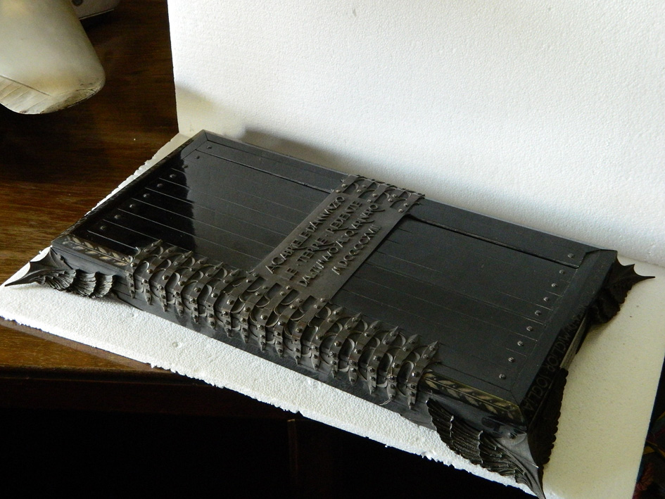 custodia, opera isolata di Orell Argio, Omet Carlo, Lumis Antonio (XX)