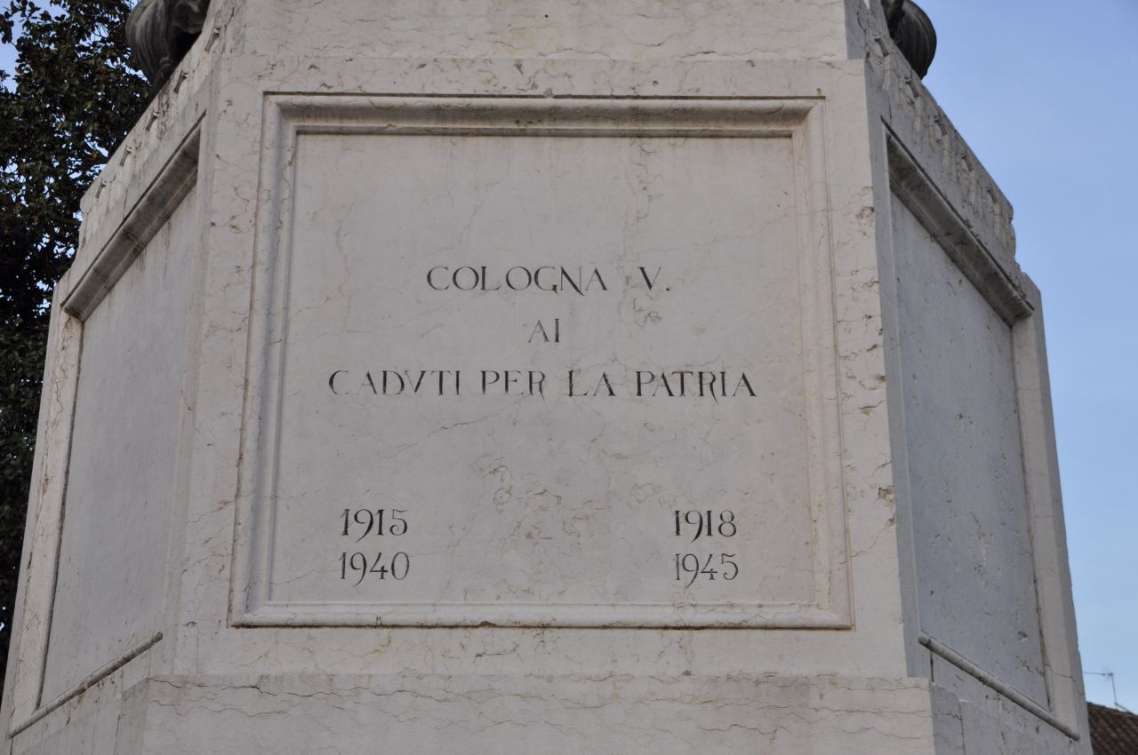 allegoria della Vittoria (monumento ai caduti - ad obelisco, opera isolata) di Cavazzoni Augusto, Nordio Giulio, Impresa Bistrattin, Tortima Francesco (primo quarto sec. XX, sec. XX)