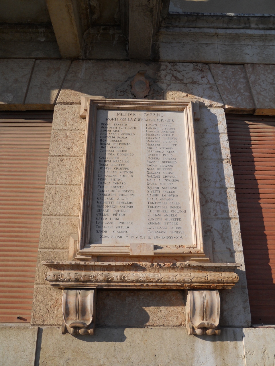 lapide commemorativa ai caduti di Andreis Augusto, Ditta Vianini Lodovico e figli (sec. XX)