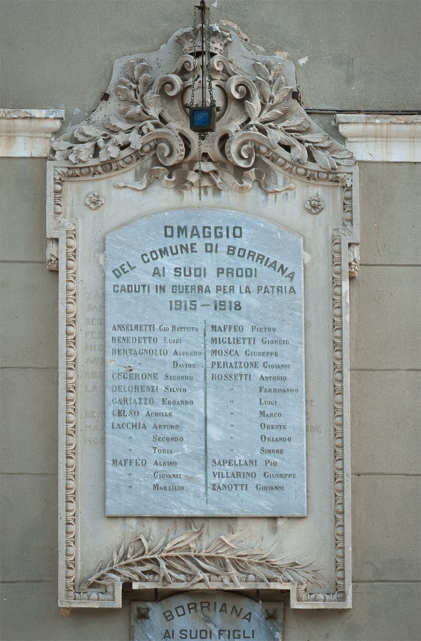 stemma del comune di Borriana (lapide commemorativa ai caduti) - ambito piemontese (primo quarto, metà sec. XX, sec. XX)