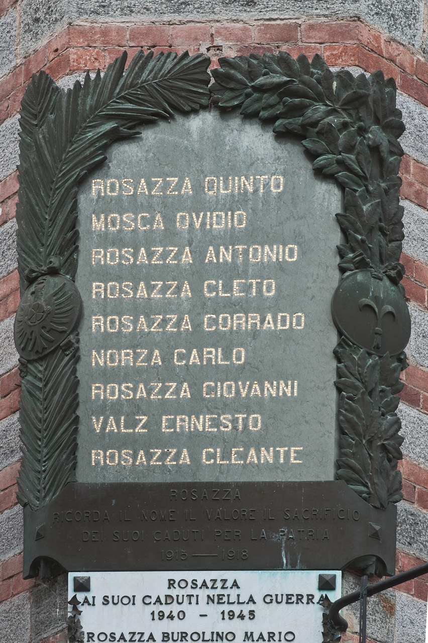 stemma del comune di Trento, stemma del comune di Trieste (lapide commemorativa ai caduti) - ambito piemontese (primo quarto sec. XX)