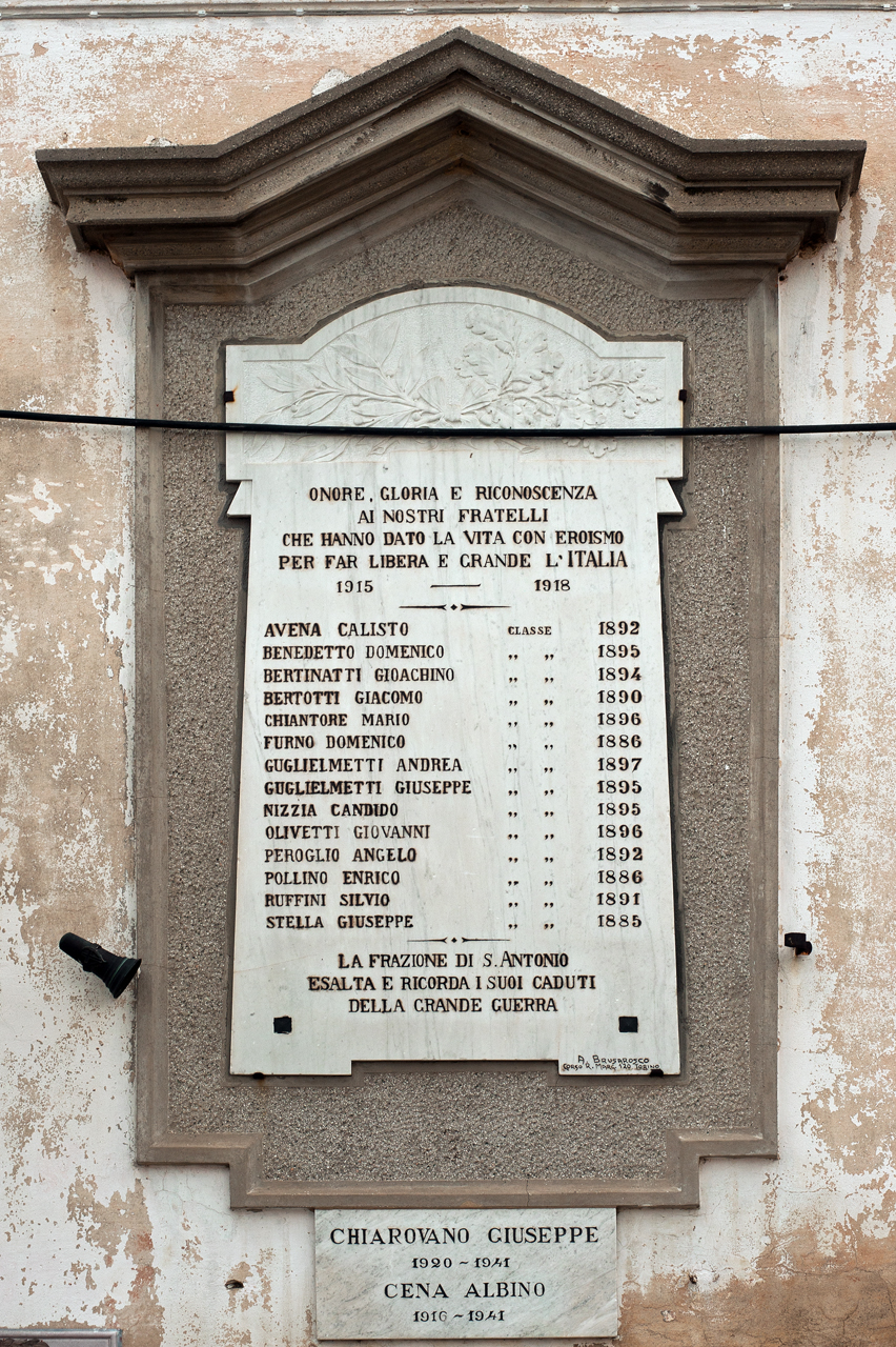 soggetto assente (lapide commemorativa ai caduti) di Brusarosco A (primo quarto sec. XX)