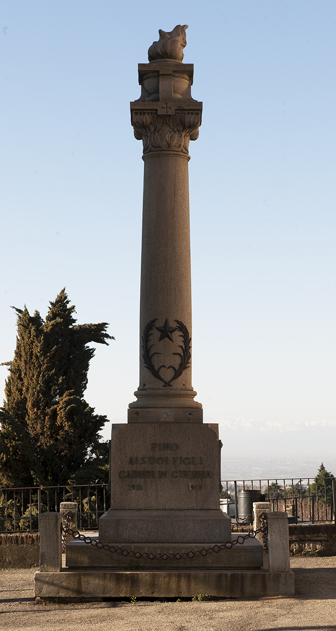 vaso con fiamma (monumento ai caduti - a colonna) - ambito piemontese (primo quarto sec. XX)