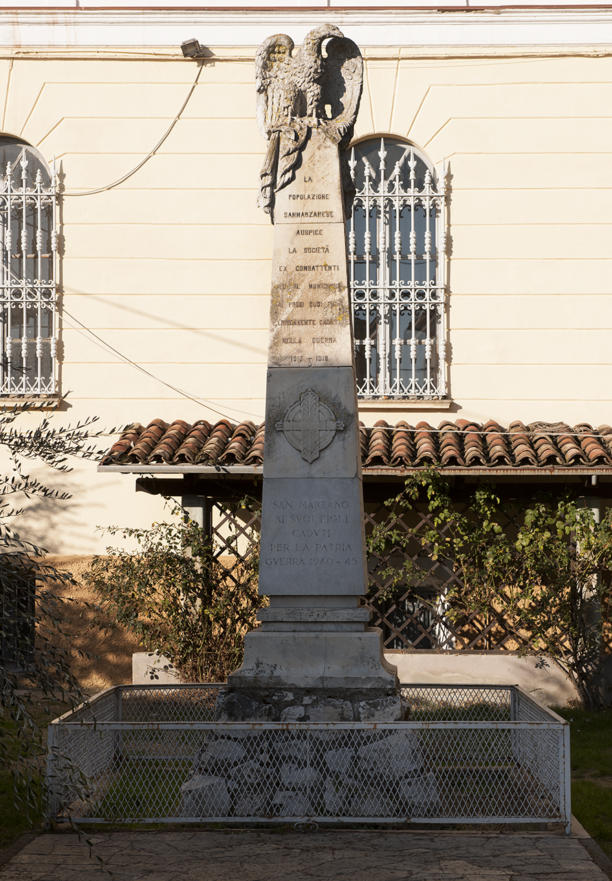 allegoria della Vittoria come aquila (monumento ai caduti - ad obelisco) - ambito piemontese (primo quarto, metà sec. XX, sec. XX)