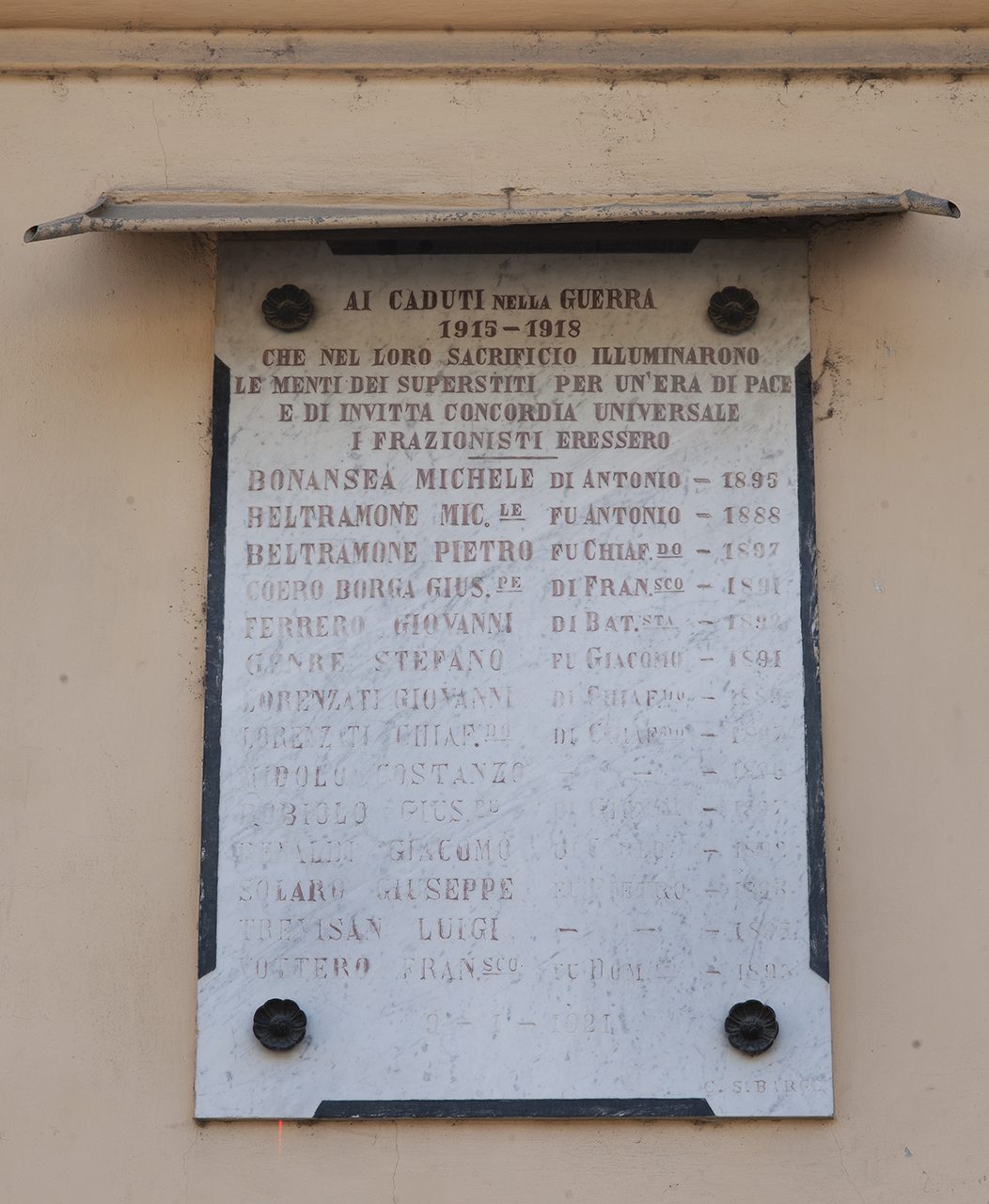 soggetto assente (lapide commemorativa ai caduti) - produzione piemontese (primo quarto sec. XX)