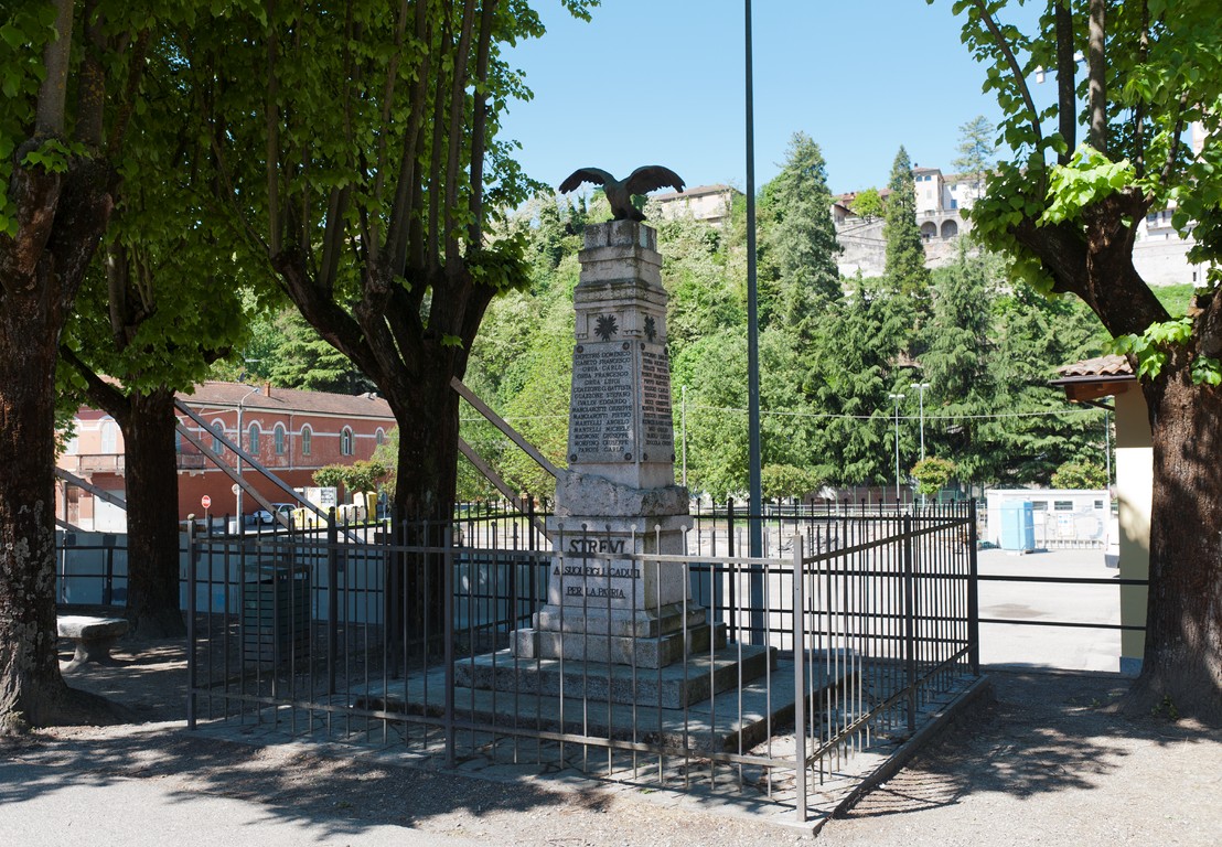 allegoria della Vittoria come aquila (monumento ai caduti - ad obelisco) - ambito piemontese (primo quarto, metà sec. XX, sec. XX)