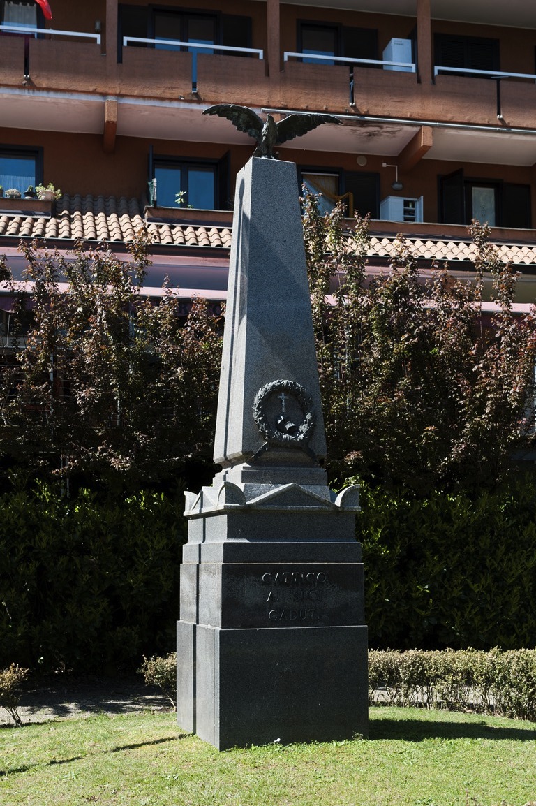 allegoria della Vittoria come aquila (monumento ai caduti - ad obelisco) - ambito piemontese (seconda metà sec. XX)