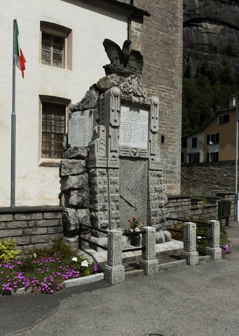 allegoria della Vittoria come aquila (monumento ai caduti - a cippo) - ambito piemontese (primo quarto, metà sec. XX, sec. XX)
