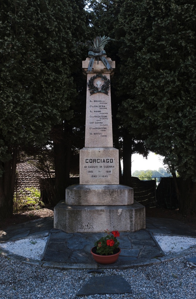 soggetto assente (monumento ai caduti - ad obelisco) - ambito piemontese (primo quarto, metà sec. XX, sec. XX)