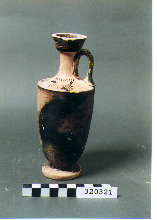 lekythos - produzione magnogreca (metà sec. V a.C)