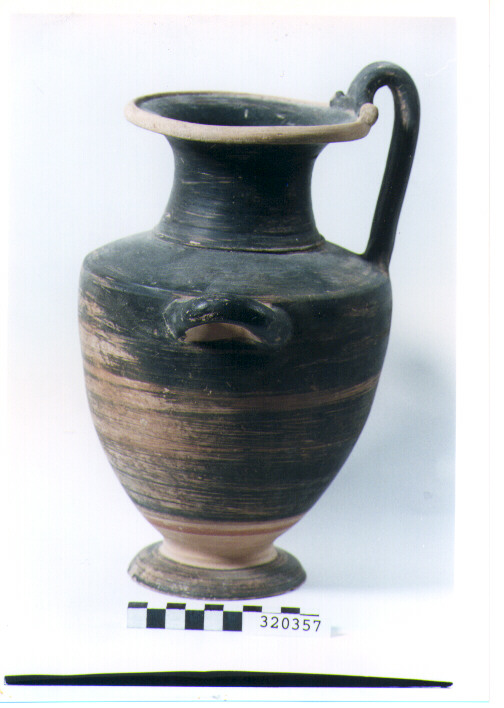 hydria - produzione magnogreca (metà sec. V a.C)