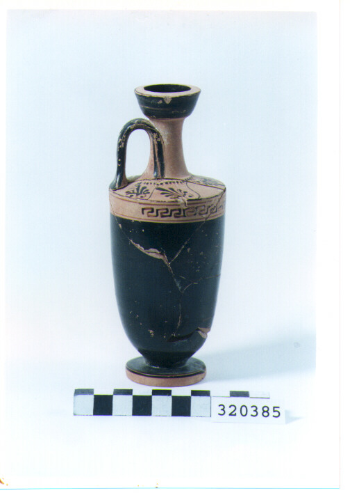 lekythos - produzione attica (seconda metà sec. V a.C)