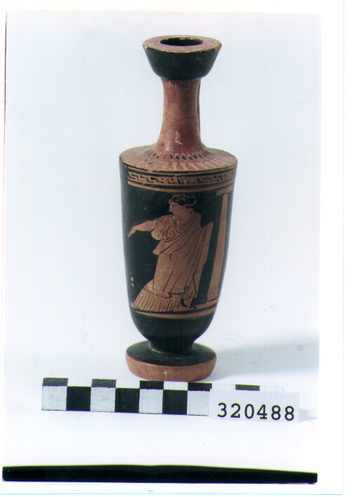 lekythos - produzione attica (metà sec. V a.C)