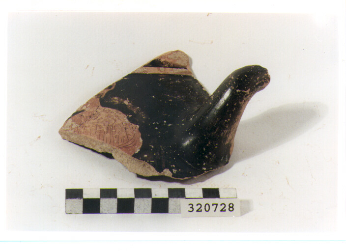 cratere a campana/ frammento - produzione lucana (sec. IV a.C)