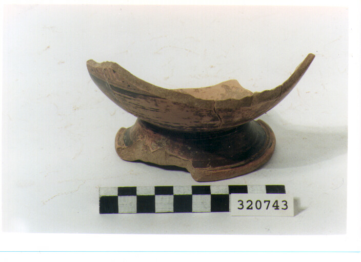 anforetta/ fondo - produzione lucana (sec. IV a.C)