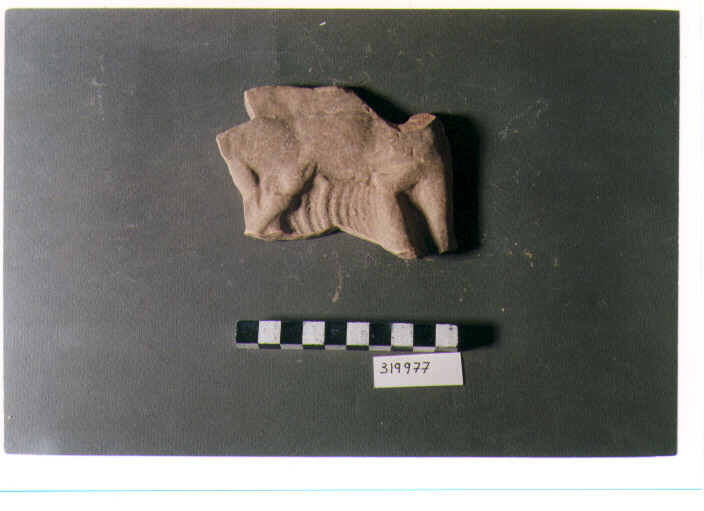 pinax votivo/ frammento - produzione metapontina (prima metà sec. III a.C)