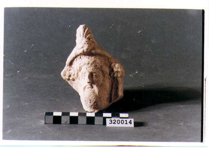 pinax votivo/ frammento - produzione magnogreca (prima metà sec. IV a.C)