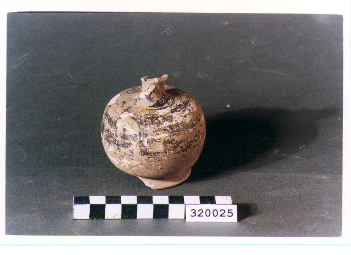 squat lekythos - produzione magnogreca (sec. V a.C)