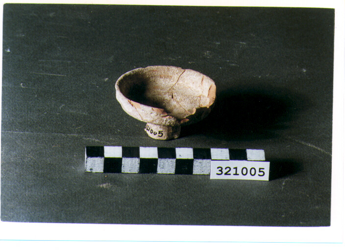 coppetta miniaturistica - produzione magnogreca (età arcaica)