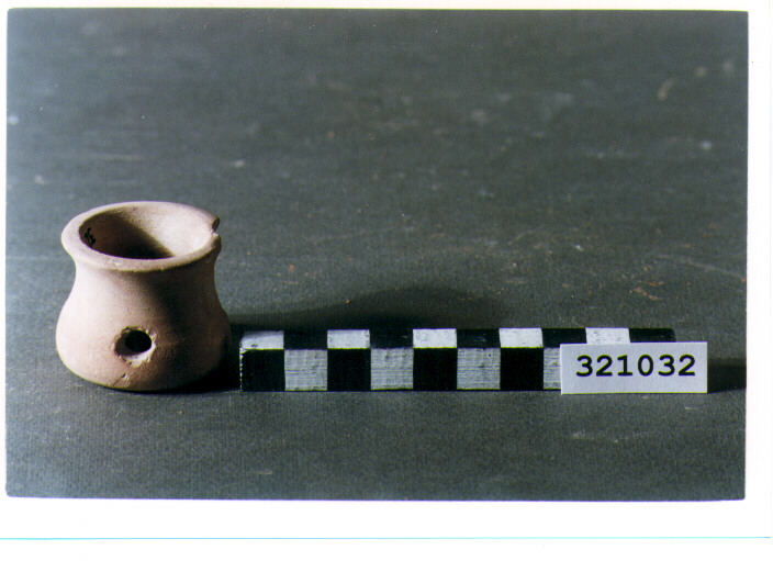 distanziatore - produzione magnogreca (sec. IV a.C)