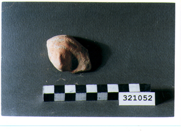 pinax votivo/ frammento - produzione magnogreca (sec. IV a.C)