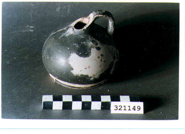 lekythos - produzione magnogreca (primo quarto sec. III a.C)