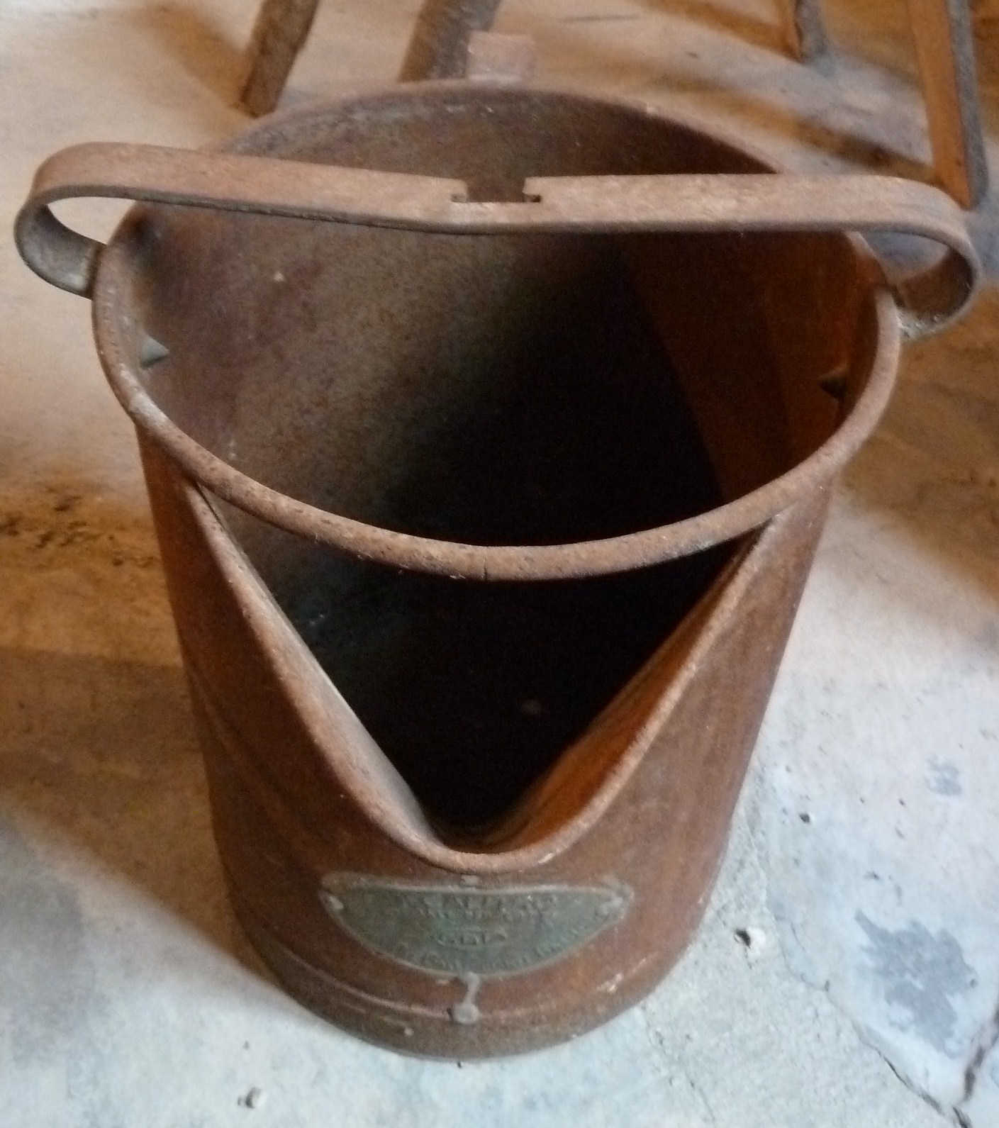 soggetto assente (Decalitro, misura) - ambito lodigiano (Sec. XX secondo quarto- sec. XX terzo quarto)