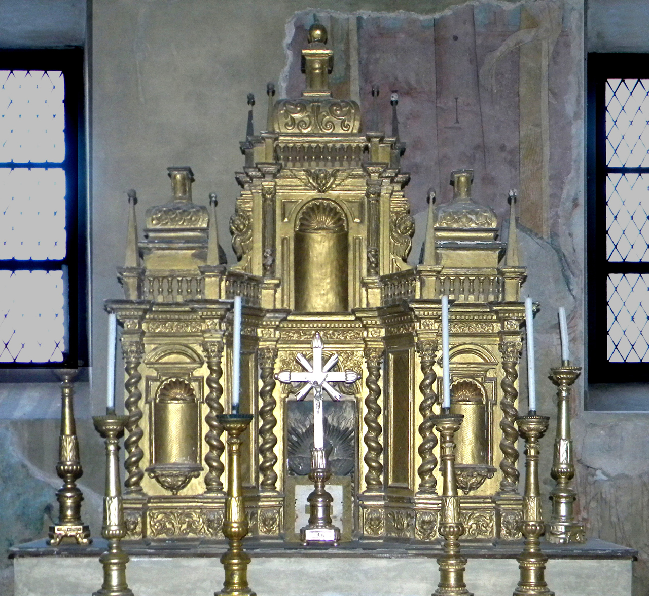 tabernacolo - a tempietto, opera isolata - ambito valsesiano (metà sec. XVII)