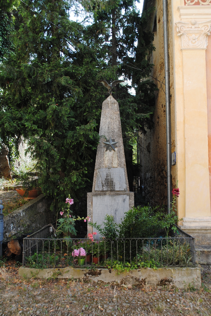 allegoria della Vittoria come aquila (monumento ai caduti - ad obelisco) - ambito italiano (XX)
