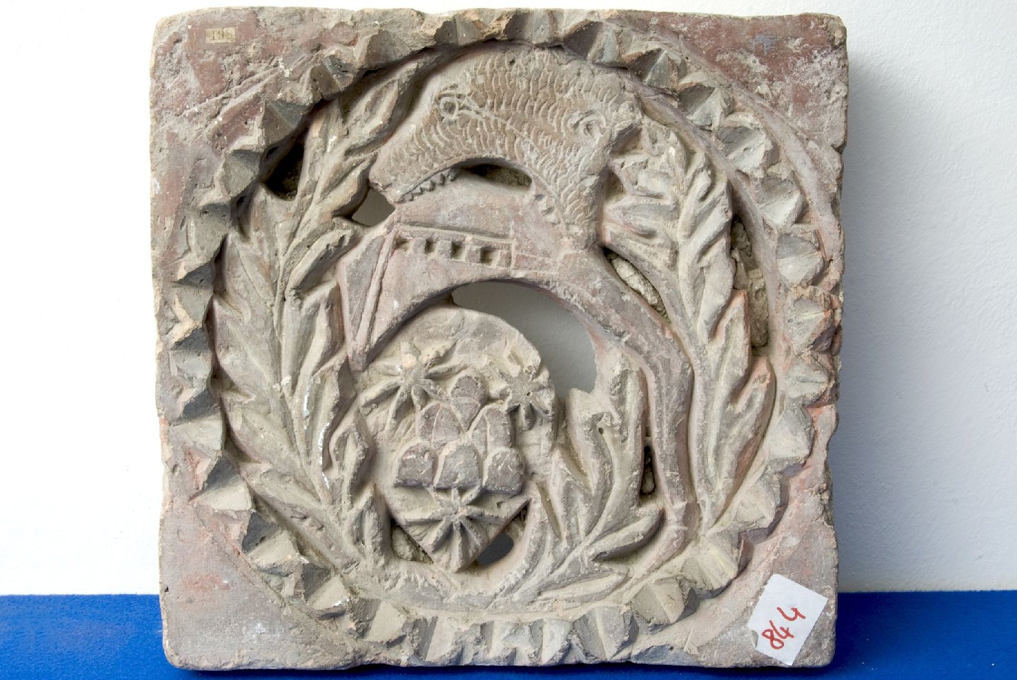 elementi decorativi (formella, frammento) - ambito dell'Italia centrale (secc. XVI/ XVII)