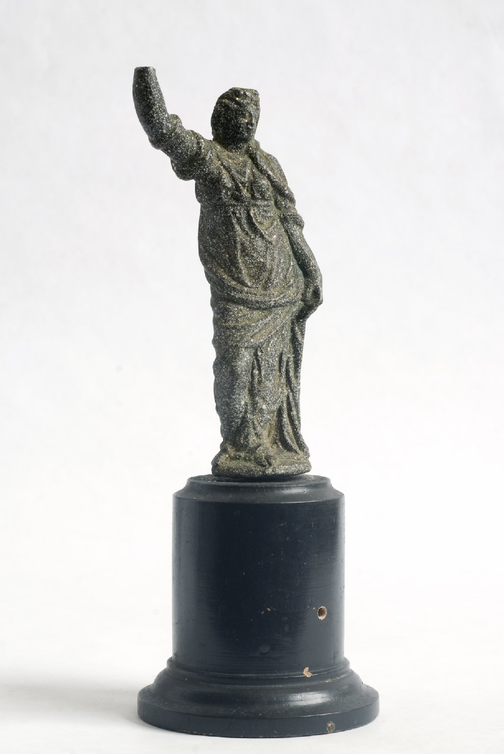 Figura femminile (statuetta, opera isolata) - ambito dell'Italia centrale (sec. XVII)