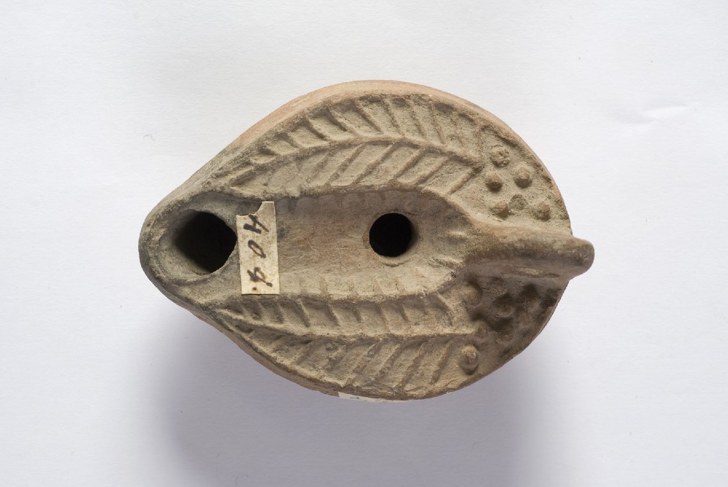 lucerna, serie - ambito Italia centrale (secc. VI/ VIII)