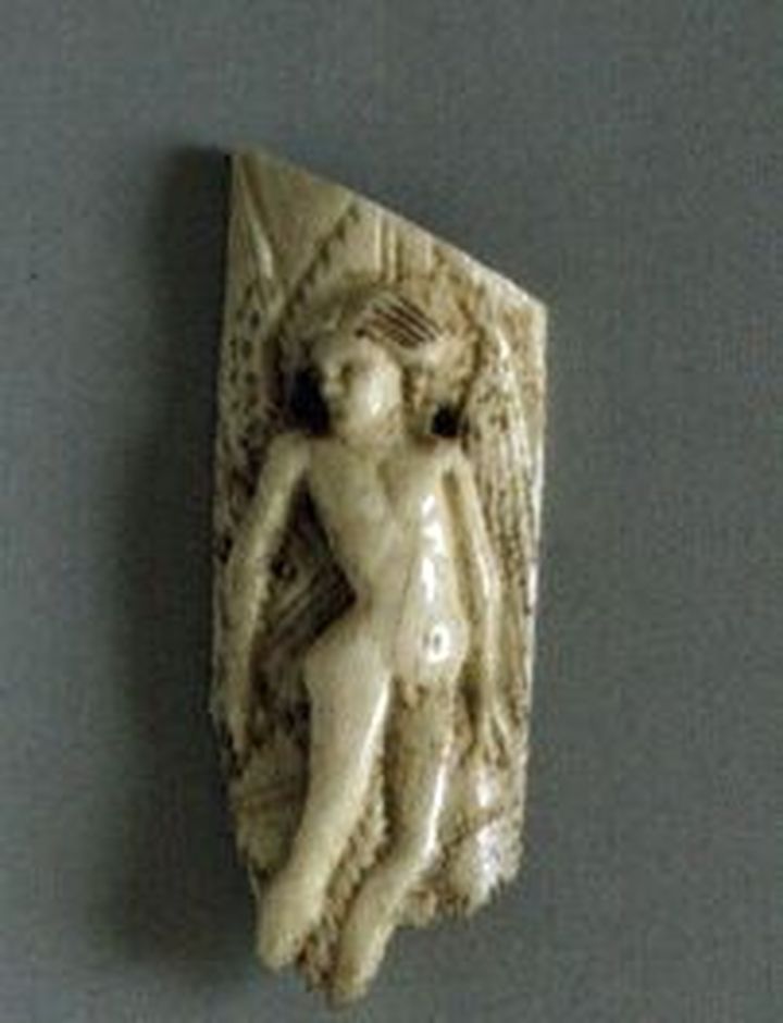 angelo (placchetta, elemento d'insieme) di Bottega degli Embriachi (prima metà sec. XV)