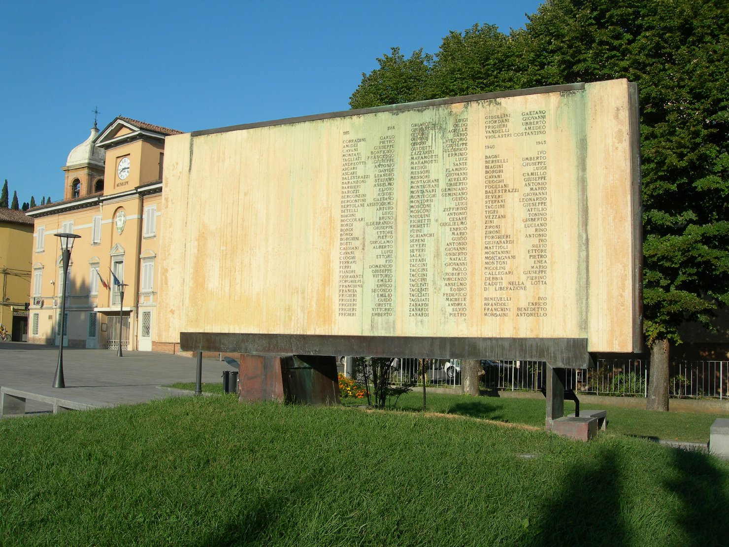 lapide commemorativa ai caduti - ambito modenese (sec. XX)